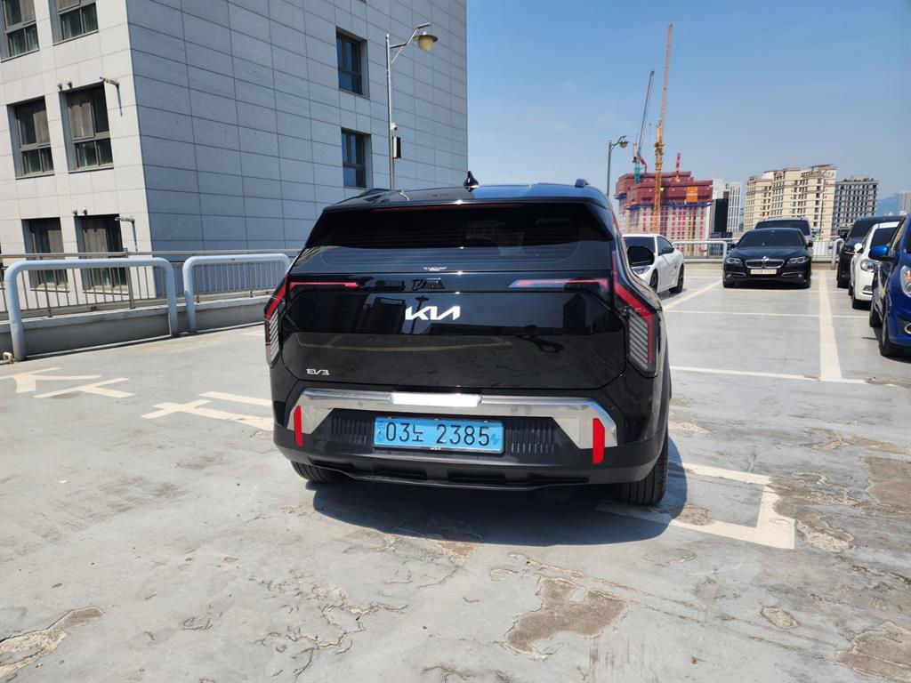 KIA EV3 - Vista 3