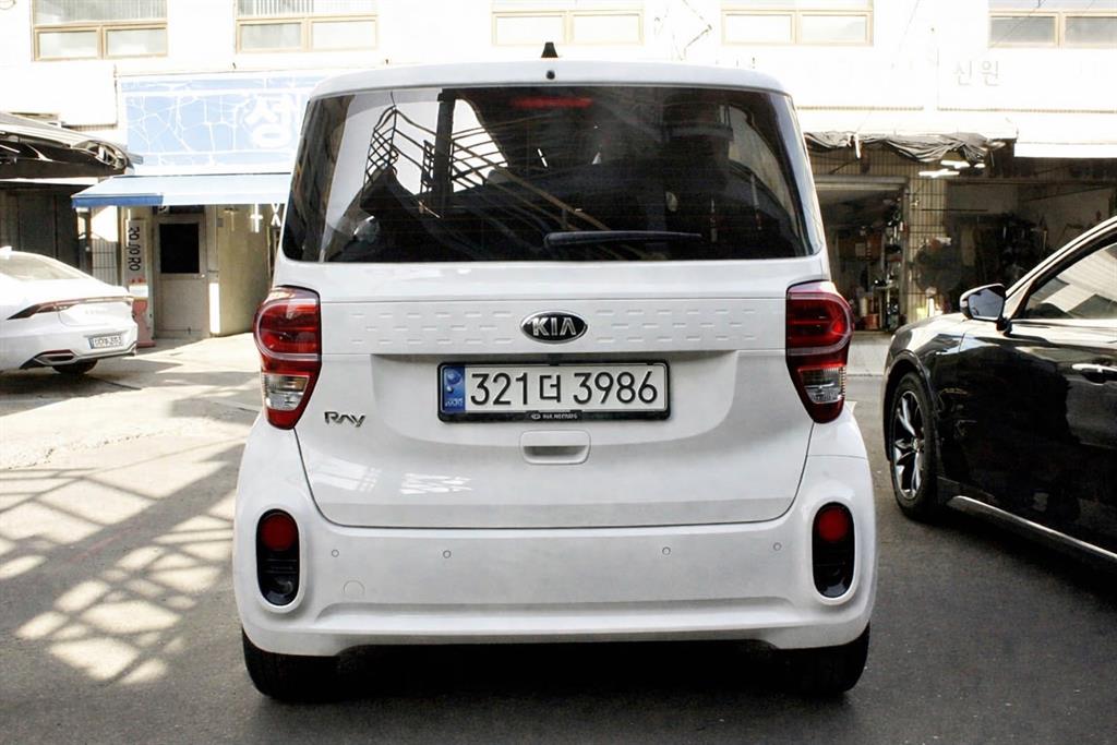 KIA Ray - Vista 7