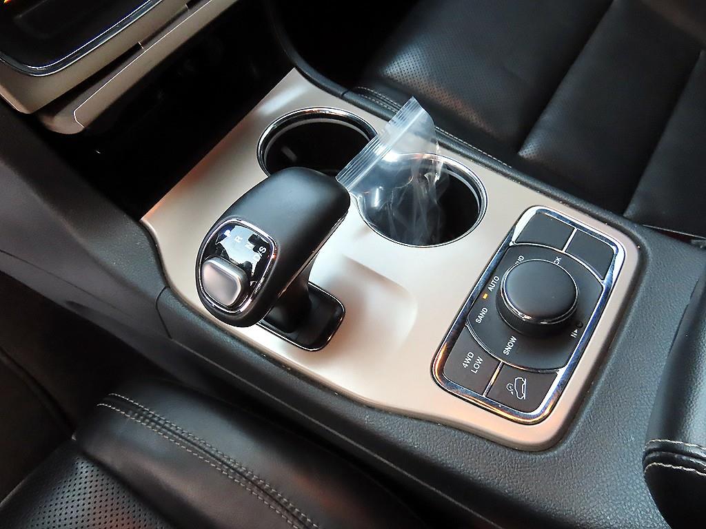 Jeep Cherokee - Vista 10