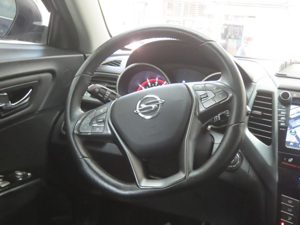 Ssangyong Tivoli 2018 Azul - Importación desde Corea - HF Imports Iquique - Foto 18