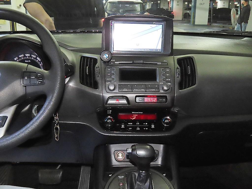 KIA Sportage - Vista 11