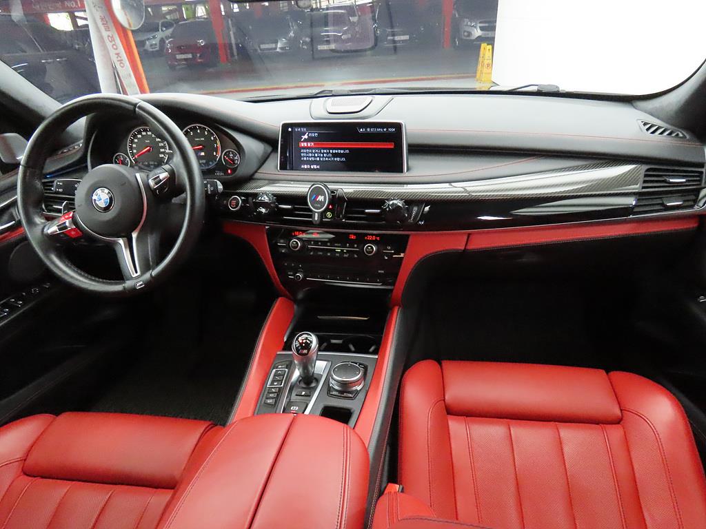 BMW X5M - Vista 5