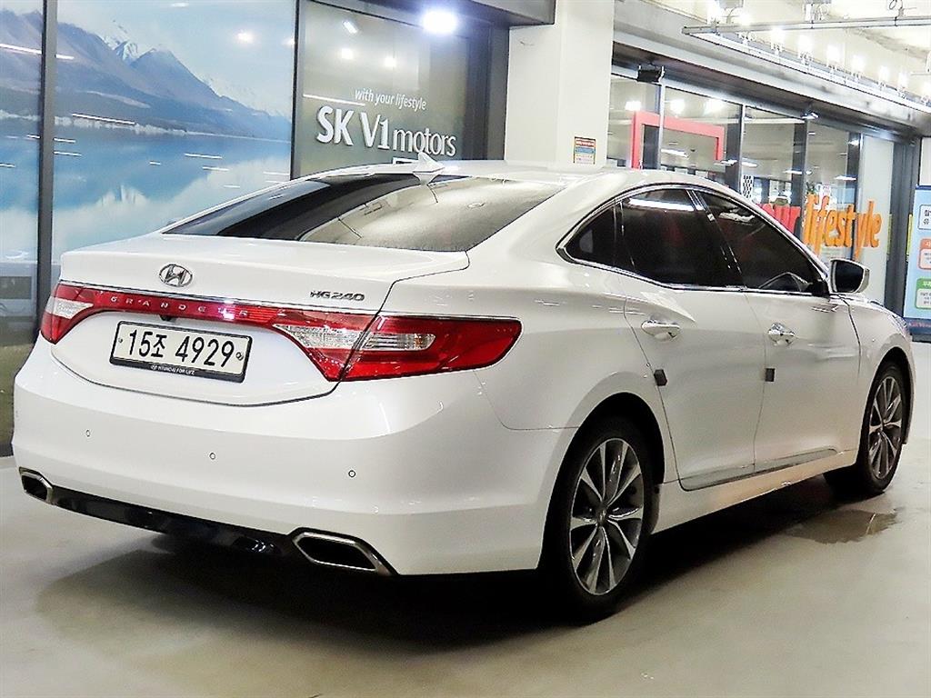 HYUNDAI Grandeur - Vista 4