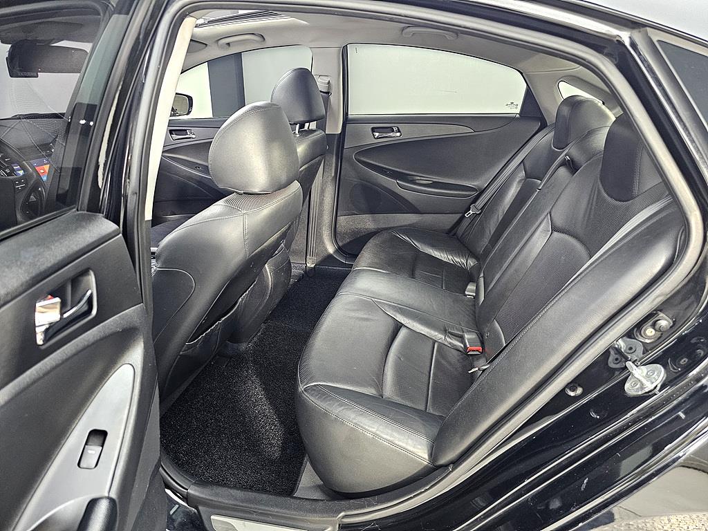 HYUNDAI Sonata - Vista 9