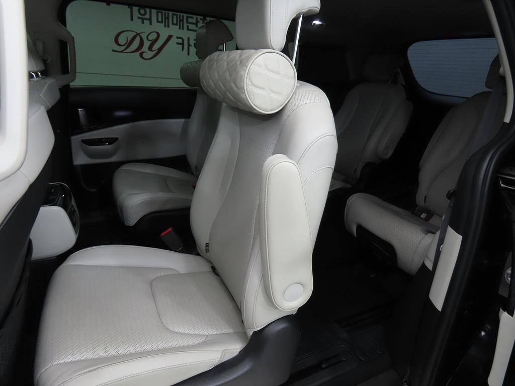 KIA Carnival - Vista 7