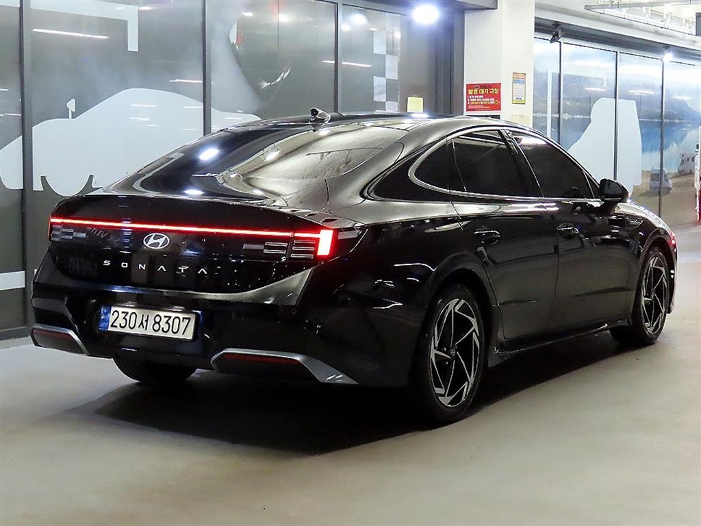 HYUNDAI Sonata - Vista 4