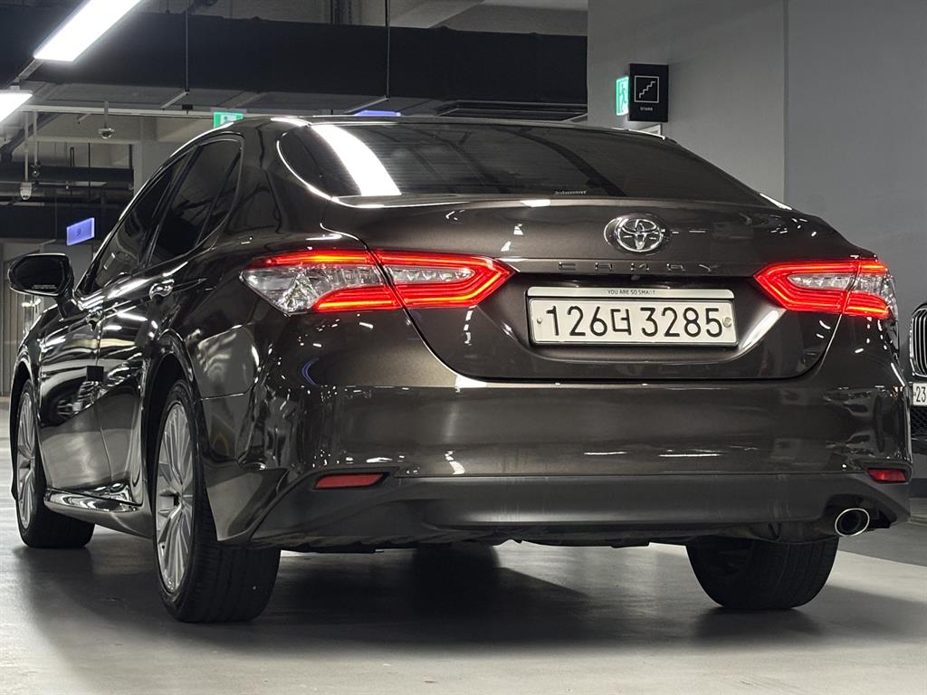 Toyota Camry - Vista 6
