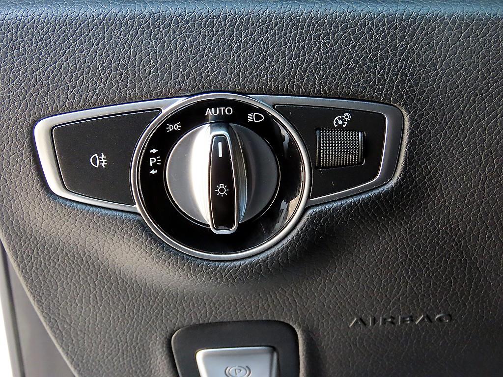 Mercedes Benz E class - Vista 11