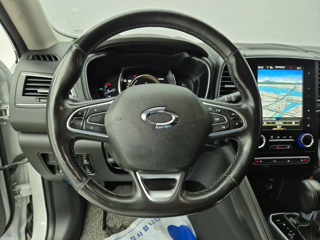 SAMSUNG QM6 - Vista 9