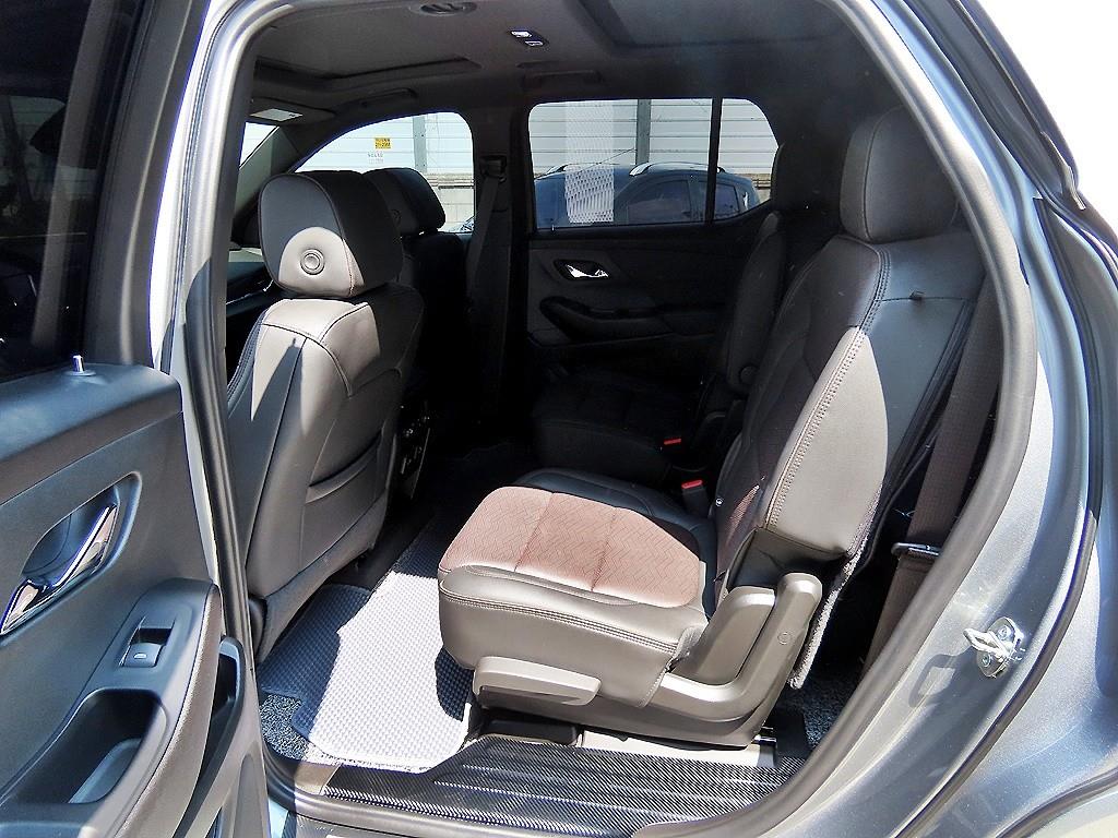 Chevrolet Travers - Vista 6