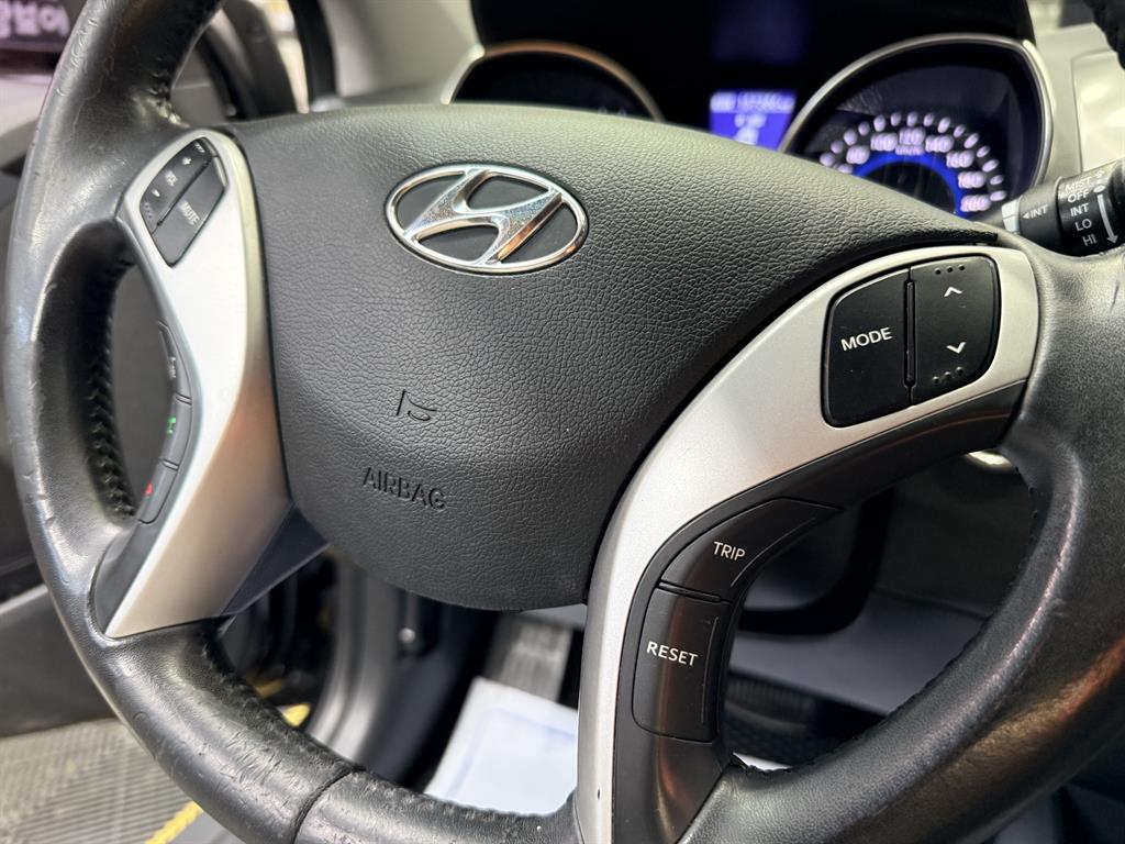 HYUNDAI Avante 2012 Negro - Importación desde Corea - HF Imports Iquique - Foto 13