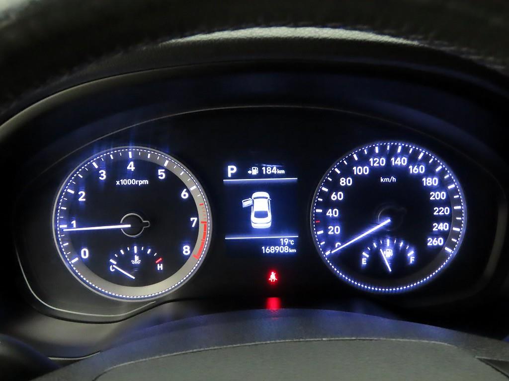 HYUNDAI Grandeur - Vista 5