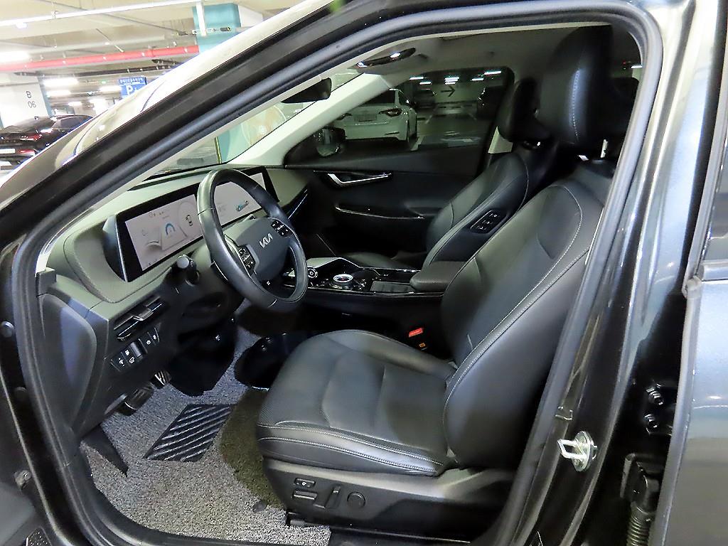 KIA EV6 - Vista 6