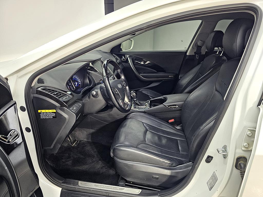 HYUNDAI Grandeur - Vista 7