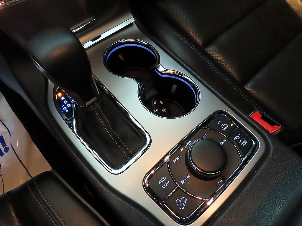 Jeep Cherokee - Vista 12