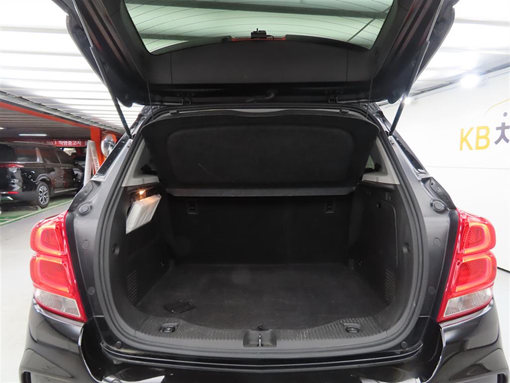 Chevrolet Trax 2019 Negro - Importación desde Corea - HF Imports Iquique - Foto 18
