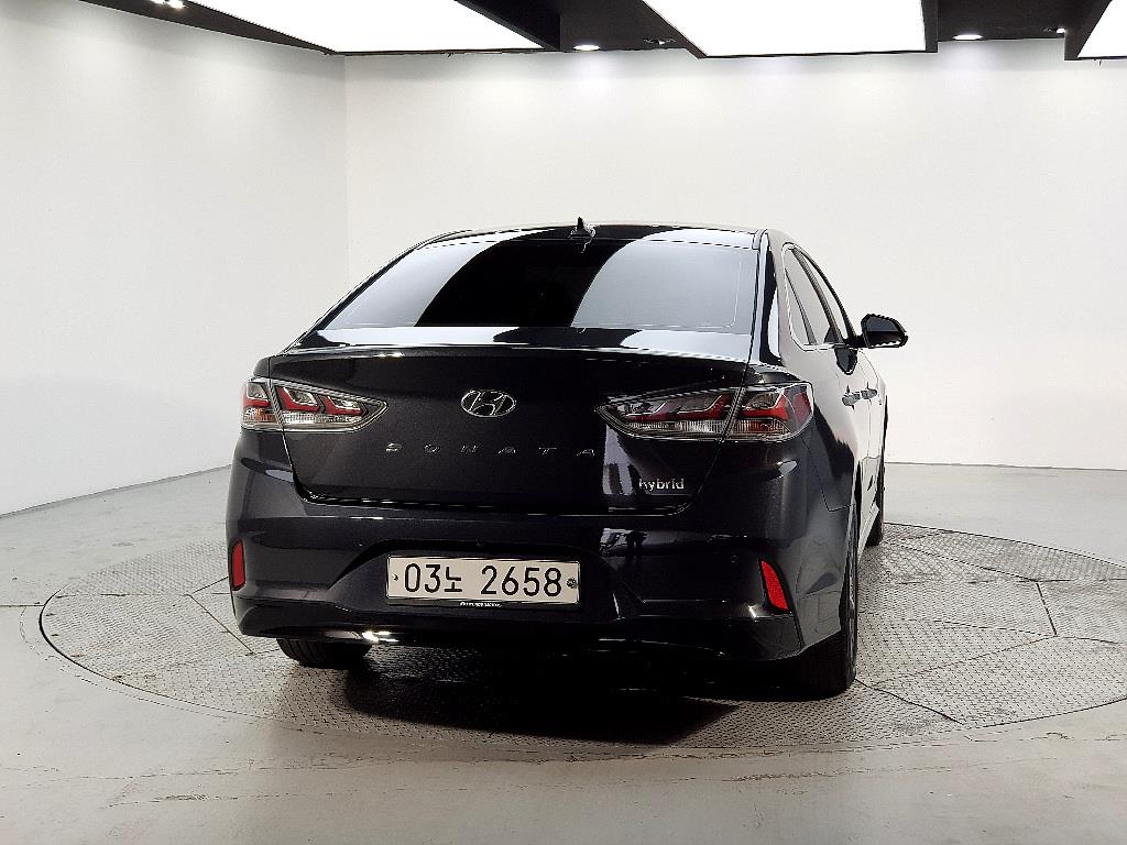HYUNDAI Sonata - Vista 4