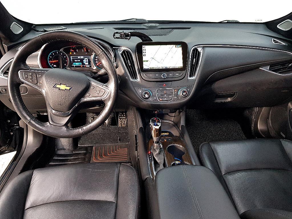 Chevrolet Malibu - Vista 5