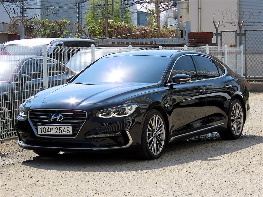 HYUNDAI Grandeur - Vista 2