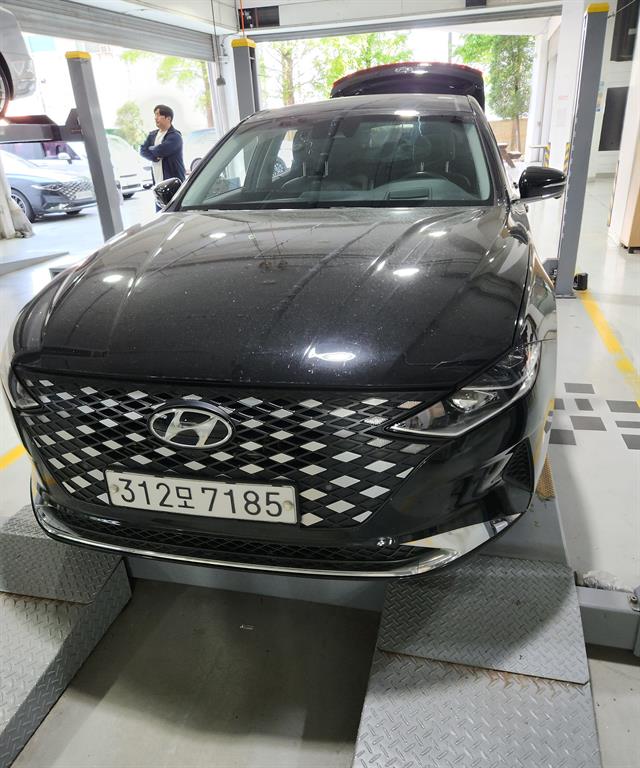 HYUNDAI Grandeur 2020 Negro - Importación desde Corea - HF Imports Iquique - Foto 1