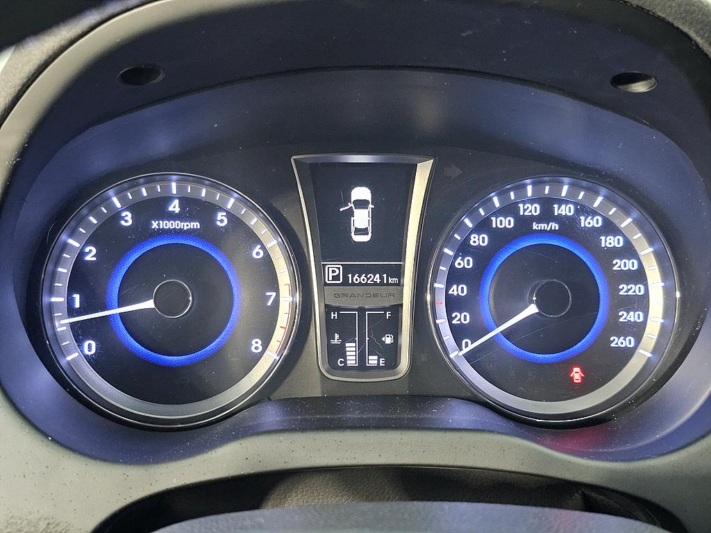HYUNDAI Grandeur - Vista 6