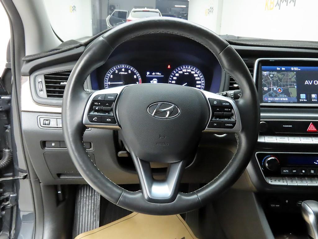HYUNDAI Sonata - Vista 8