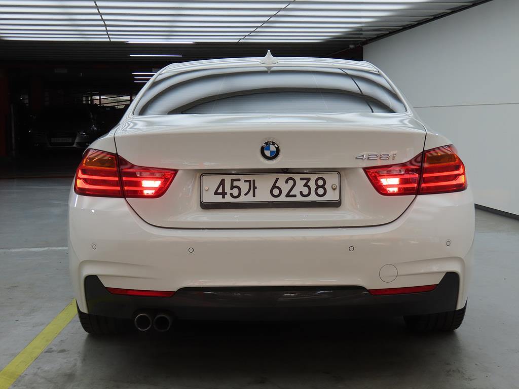 BMW 4 Series - Vista 4