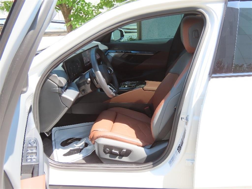BMW 5 Series 2024 Blanco - Importación desde Corea - HF Imports Iquique - Foto 13