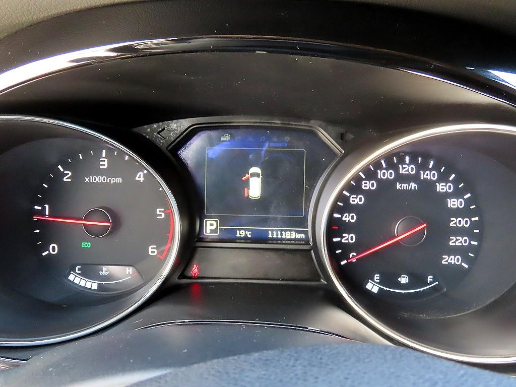 KIA Carnival - Vista 10