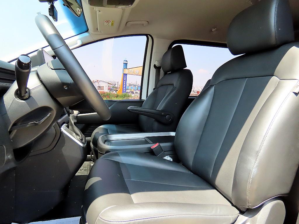 HYUNDAI Staria - Vista 5