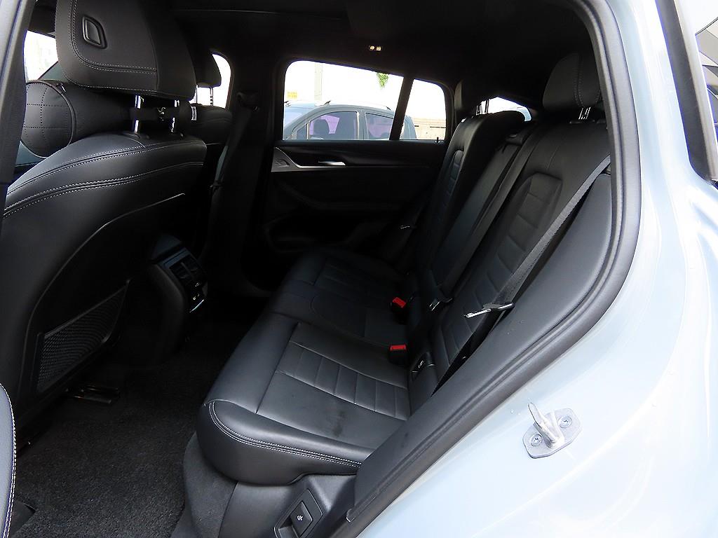 BMW X4 - Vista 6
