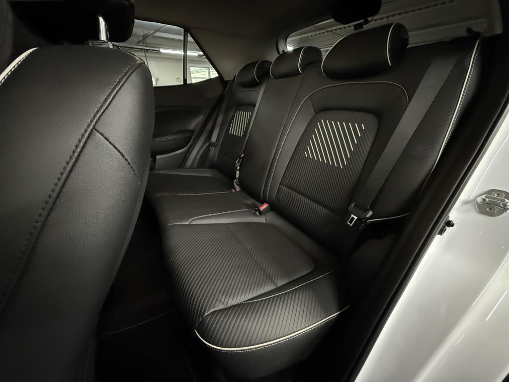 HYUNDAI Venue - Vista 7