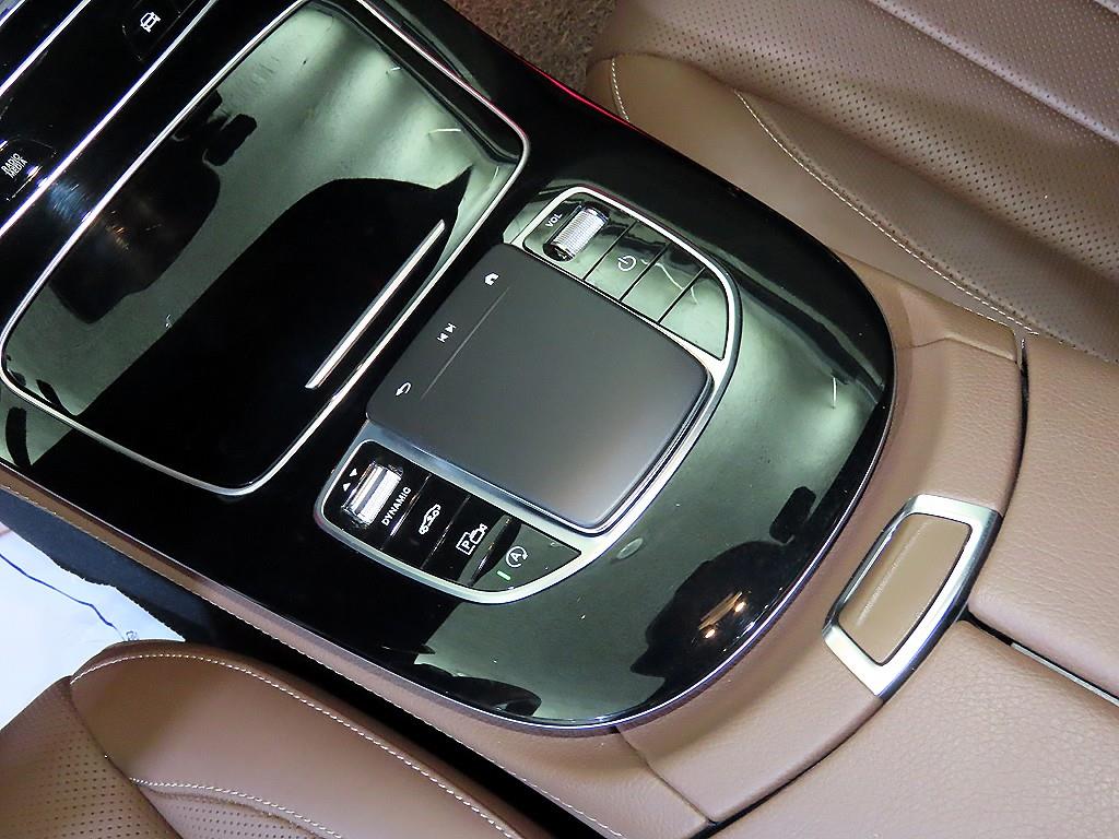 Mercedes Benz E class 2021 Blanco - Importación desde Corea - HF Imports Iquique - Foto 13