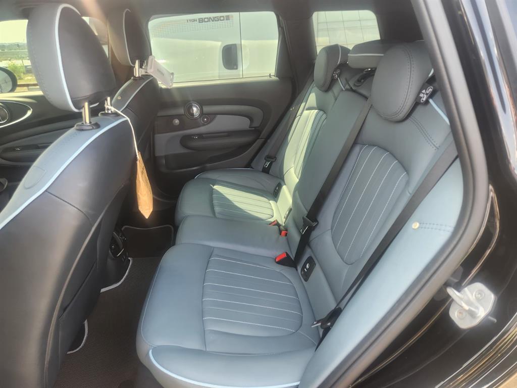 Mini Clubman - Vista 8