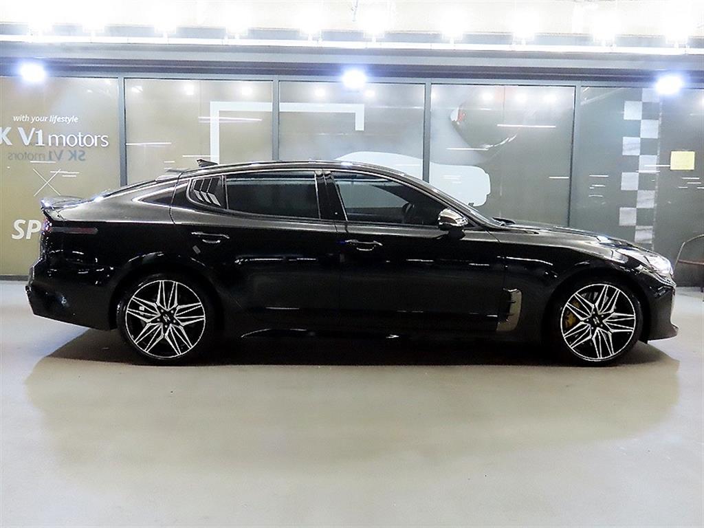 KIA Stinger - Vista 3
