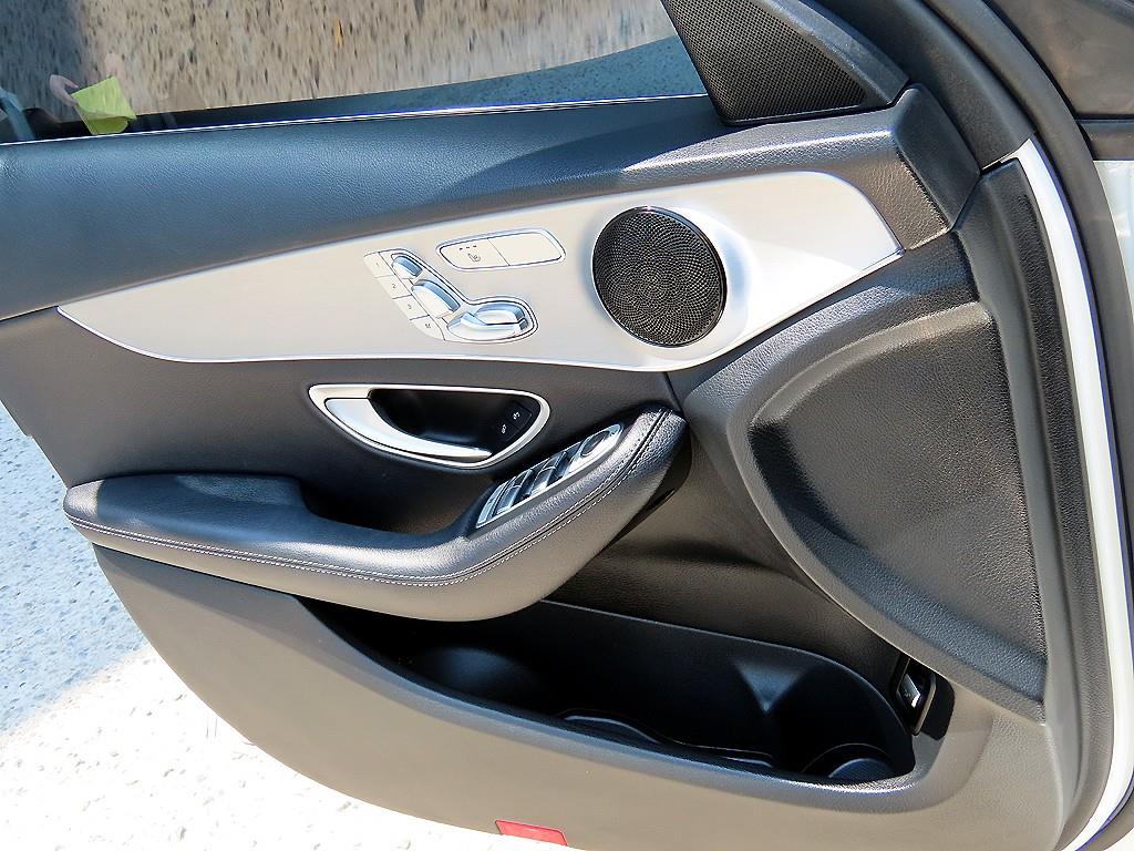 Mercedes Benz C Class - Vista 11