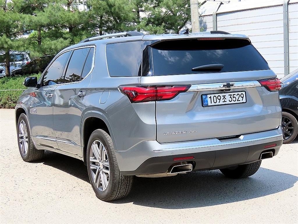 Chevrolet Travers - Vista 3