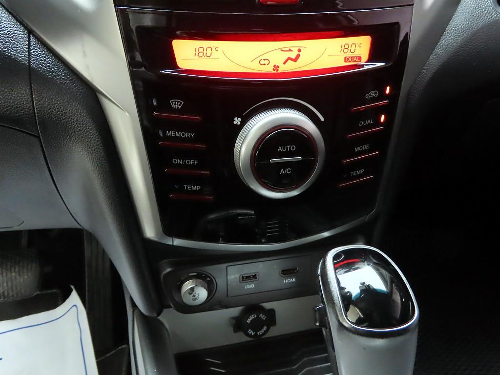 Ssangyong Tivoli - Vista 11