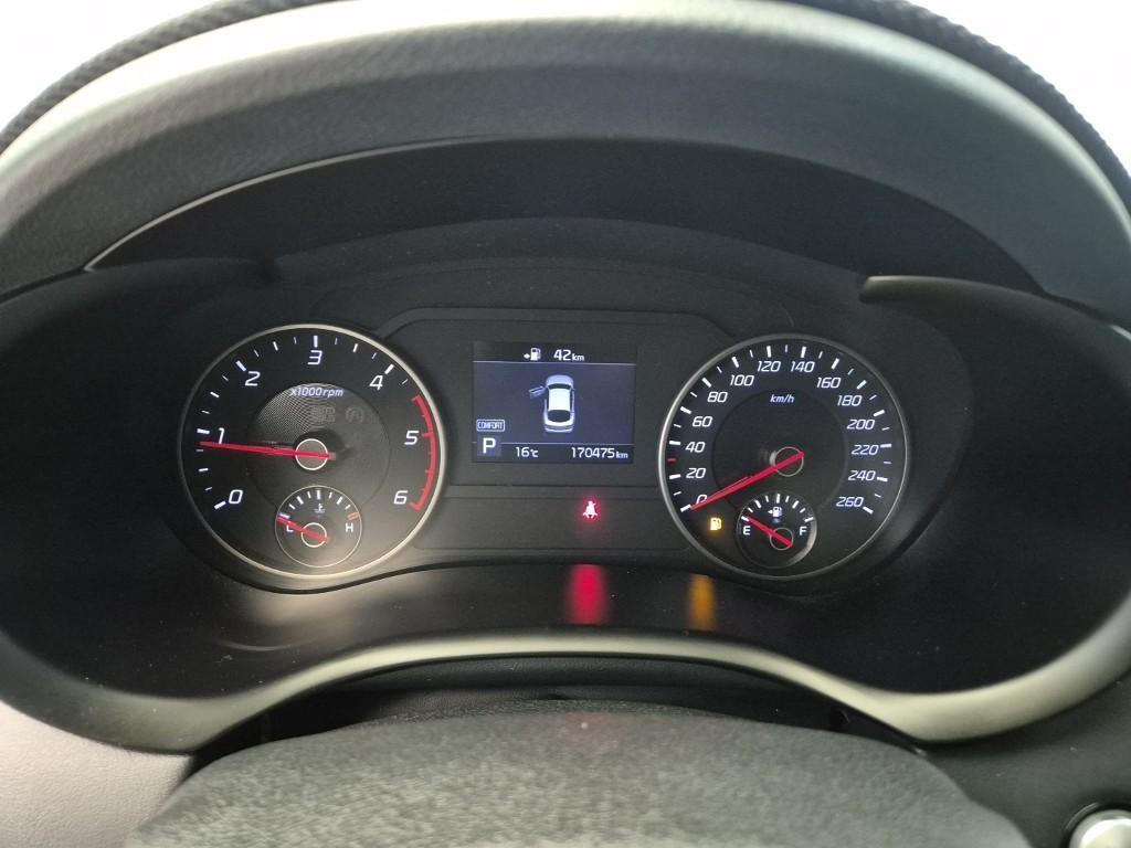 KIA Stinger - Vista 6
