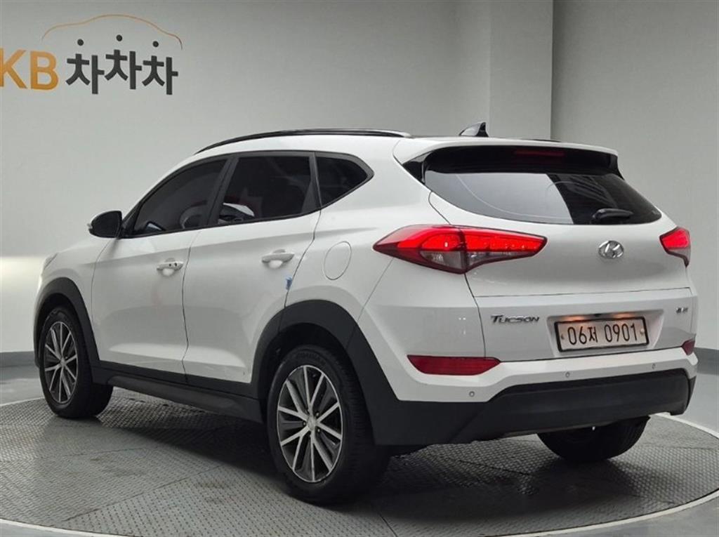 HYUNDAI Tucson - Vista 3