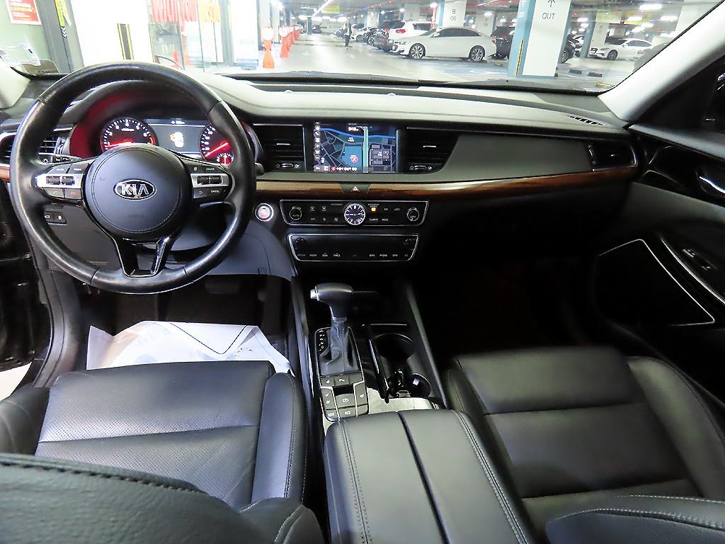KIA K7 - Vista 10