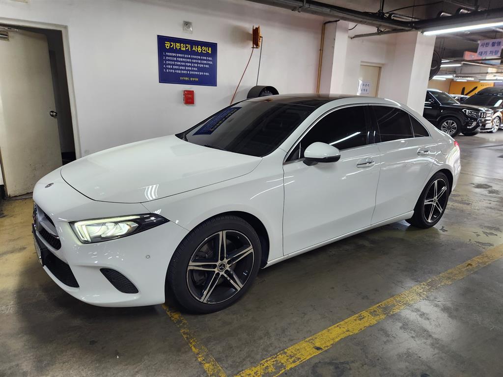 Mercedes Benz A Class 2020 Blanco - Importación desde Corea - HF Imports Iquique - Foto 1