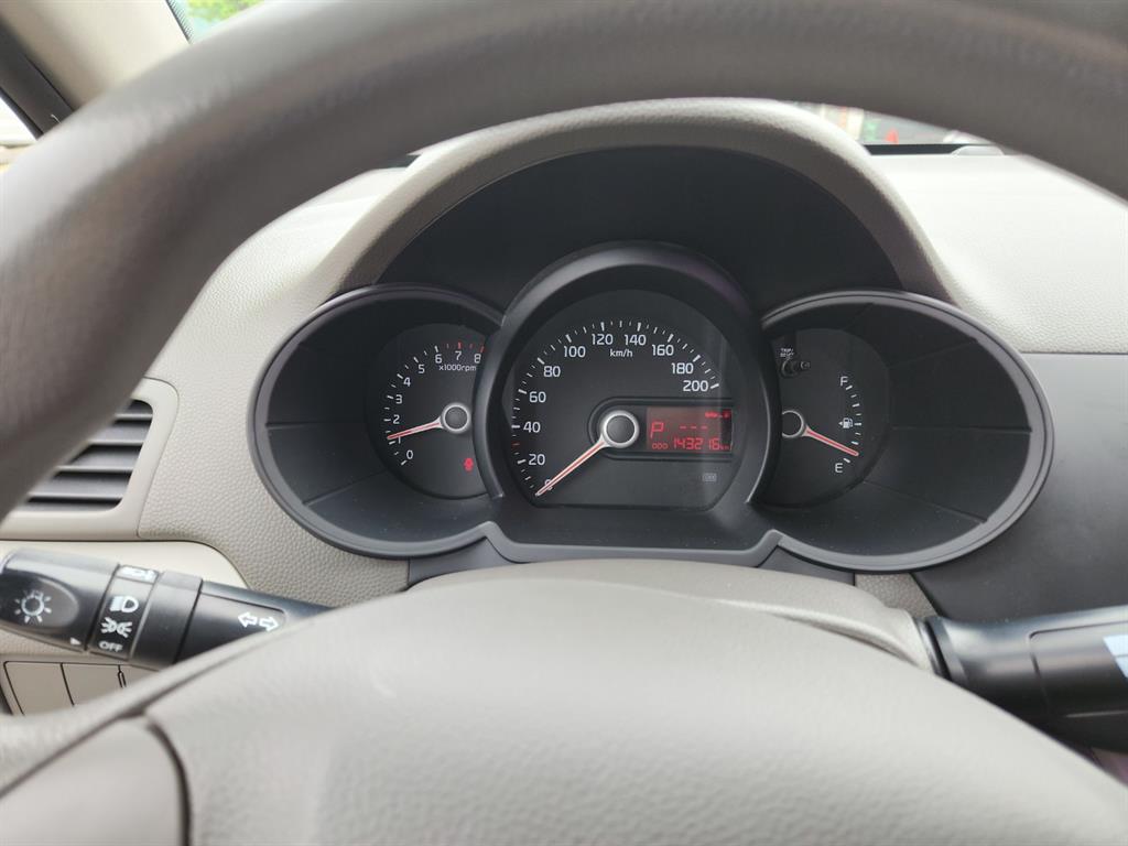 KIA Morning - Vista 10