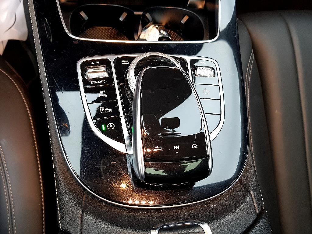 Mercedes Benz E class - Vista 12