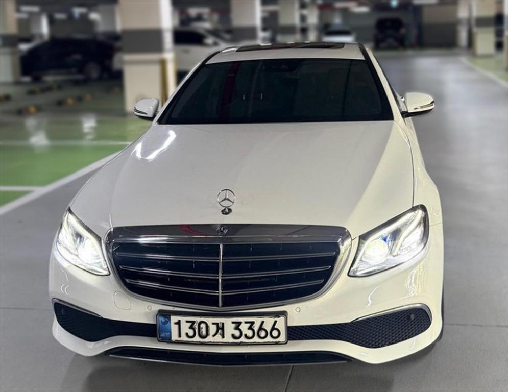 Mercedes Benz E class 2019 Blanco - Importación desde Corea - HF Imports Iquique - Foto 1