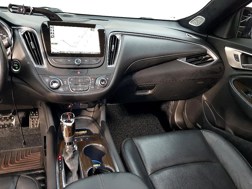 Chevrolet Malibu - Vista 10