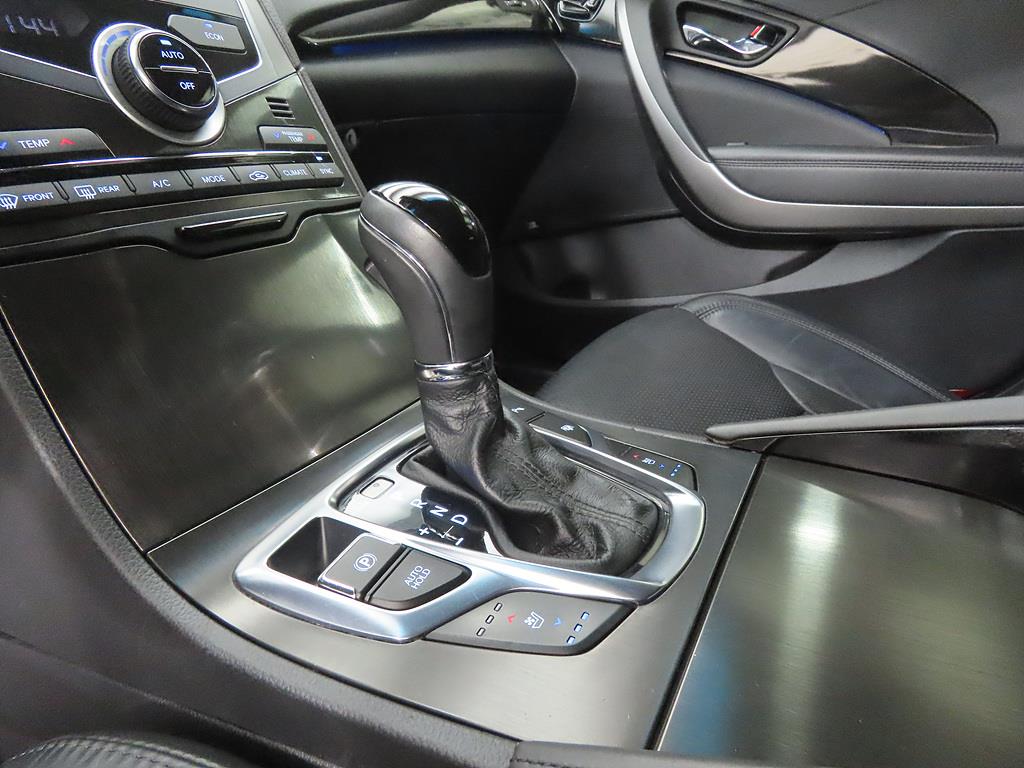 HYUNDAI Grandeur - Vista 11
