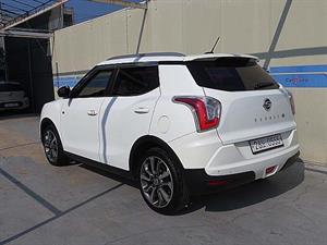 Ssangyong Tivoli - Vista 8