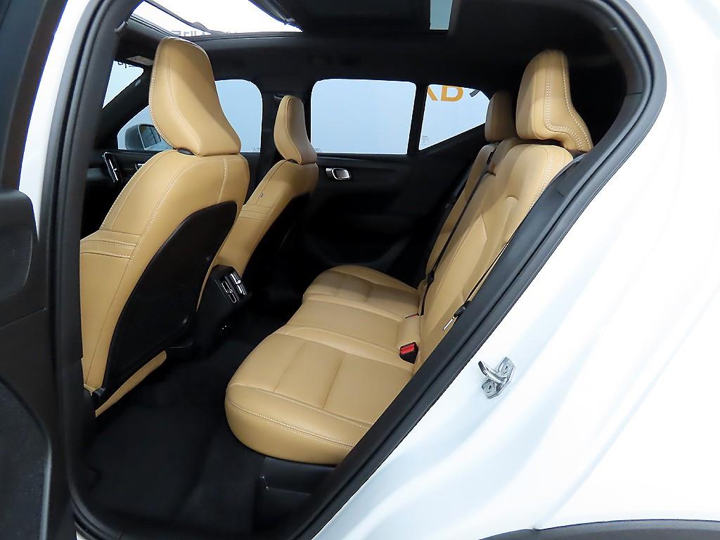 Volvo XC40 - Vista 6