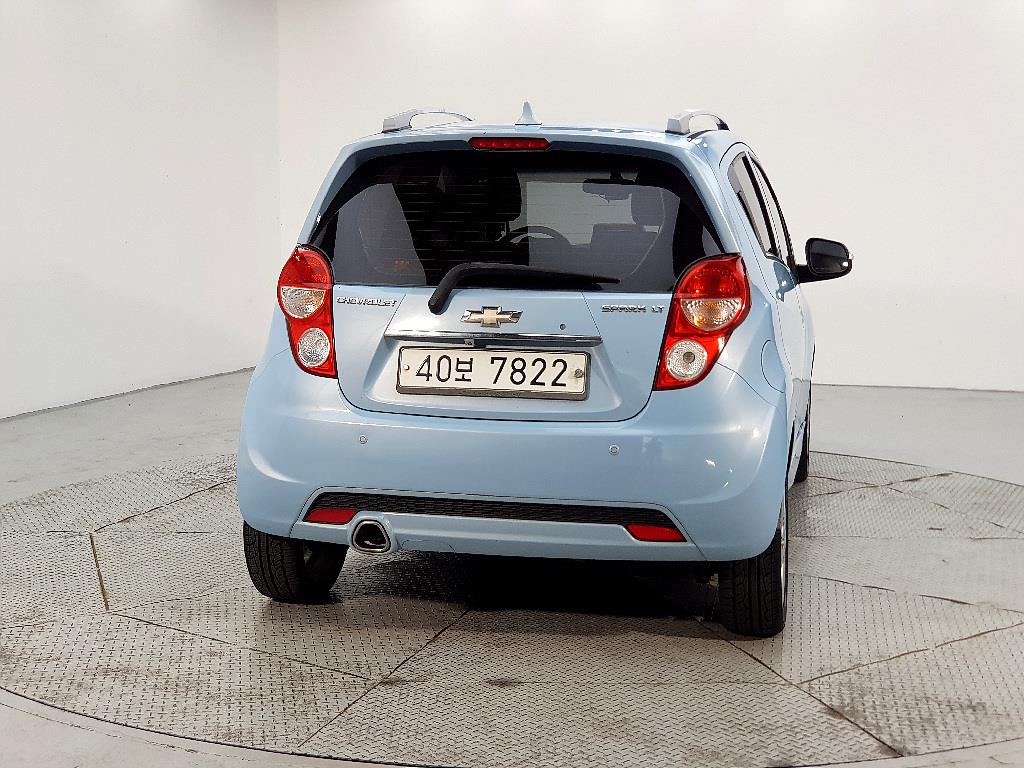 Chevrolet Spark - Vista 3